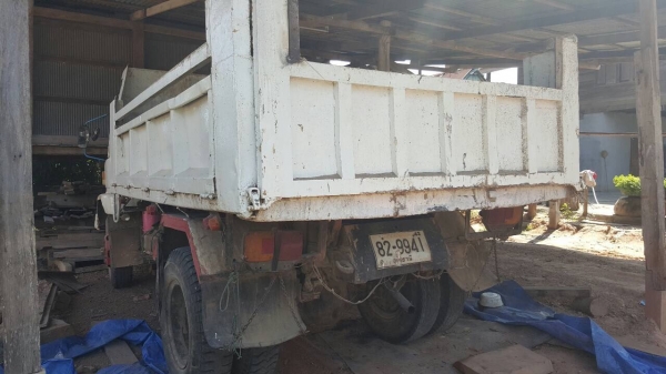 ขาย 6 ล้อดั้ม HINO KR300 เครื่อง EH100 150 แรงม้า คัสซีสวยตลอดเส้น เฟืองท้ายใหญ่ พวงมาลัยพาวเวอร์ ทะเบียนพร้อมโอนครับ ขาย 6 ล้อดั้ม HINO KR300 เครื่อง EH100 150 แรงม้า คัสซีสวยตลอดเส้น เฟืองท้ายใหญ่ พวงมาลัยพาวเวอร์ ทะเบียนพร้อมโอนครับ