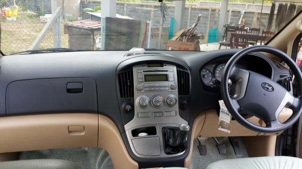 ขาย Hyundai H1 เกียร์ธรรมดา เจ้าของขายเอง ขาย Hyundai H1 เกียร์ธรรมดา เจ้าของขายเอง