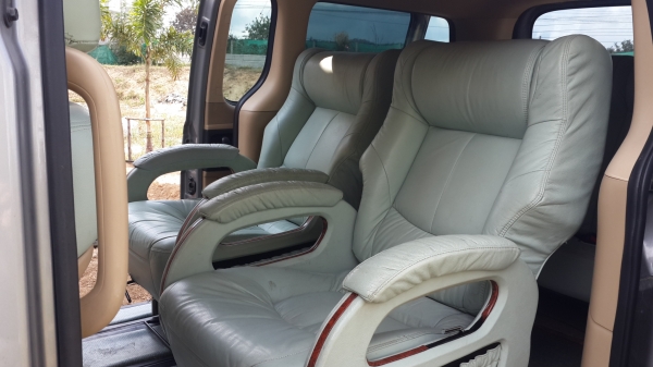 ขาย Hyundai H1 เกียร์ธรรมดา เจ้าของขายเอง