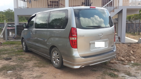 ขาย Hyundai H1 เกียร์ธรรมดา เจ้าของขายเอง ขาย Hyundai H1 เกียร์ธรรมดา เจ้าของขายเอง