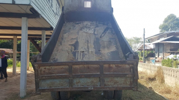 ขาย 6 ล้อ หัวยาวดั้ม ไม่มีทะเบียน เครื่อง EH700 168 แรงม้า คัสซีสวยตลอดเส้น เฟืองท้ายจัมโบ้ พวงมาลัยพาวเวอร์ ขาย 6 ล้อ หัวยาวดั้ม ไม่มีทะเบียน เครื่อง EH700 168 แรงม้า คัสซีสวยตลอดเส้น เฟืองท้ายจัมโบ้ พวงมาลัยพาวเวอร์