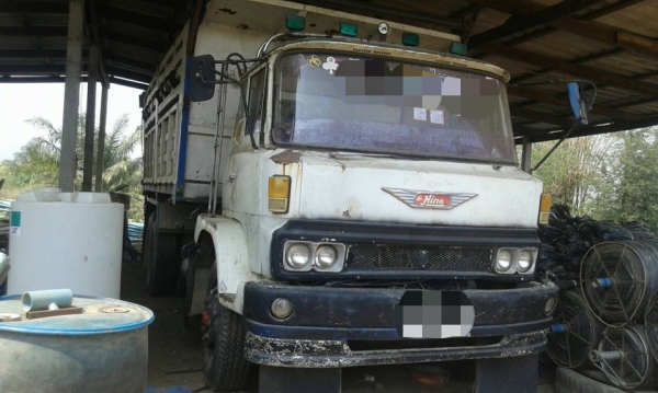 ขาย HINO KT 725 สองเพลา กระบะเหล็กดั๊มดิน