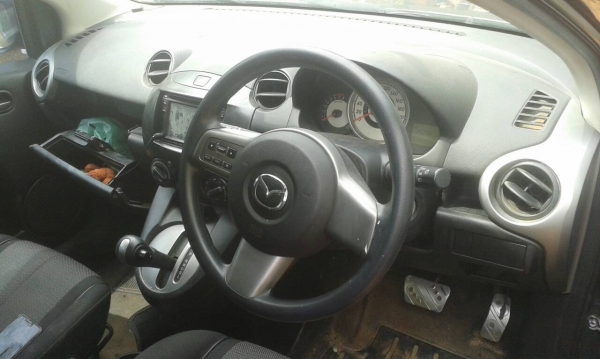 ขายมาสด้าสอง