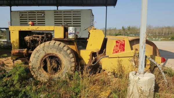 ขาย รถบดสั่นสะเทือน 2 เพลา เอกสารใบซื้อขาย เครื่องดี ราคาต่อรองได้ครับ