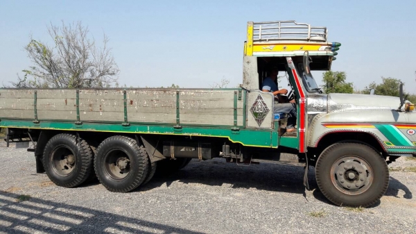 ขาย 10 ล้อหัวยาว เพลาเดียว คัสซีสวยจัดตลอดเส้น เครื่อง HO7C 180 แรงม้า เกียร์ร็อคกี้เสื้อลาย เฟืองท้าย FUSO เบรคลมดัน พวงมาลัยพาวเวอร์ ทะเบียนเต็มพร้อมโอน ขาย 10 ล้อหัวยาว เพลาเดียว คัสซีสวยจัดตลอดเส้น เครื่อง HO7C 180 แรงม้า เกียร์ร็อคกี้เสื้อลาย เฟืองท้าย FUSO เบรคลมดัน พวงมาลัยพาวเวอร์ ทะเบียนเต็มพร้อมโอน