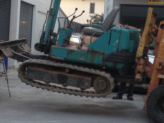 หาซื้อรถแบ็คโฮเก่าหรือซากก็ได้ให้ราคาสูง