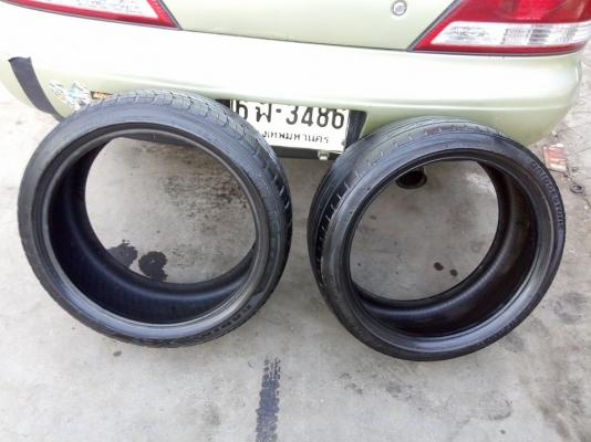 ขายยาง 205 40 17 สภาพดี เพิ่งถอดจากรถ 500 บาท