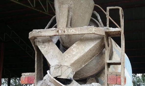 10ล้อ2เพลา HINO ZM 260HP รถโม่ปูน โม่โซ่6คิว **ขาย รถบรรทุกโม่ปูน 10ล้อ HINO ZM-260แรง 2เพลา โม่โซ่6คิว สภาพเดิม โม่ใช้งานปกติ พร้อมใช้งาน HINO ZM303 EK100-260แรง เครื่องเดิม เกียร์เดิม เครื่อง ดี แน่น แรงดีครับ เกียร์ดี ไม่หลุด ช่วง