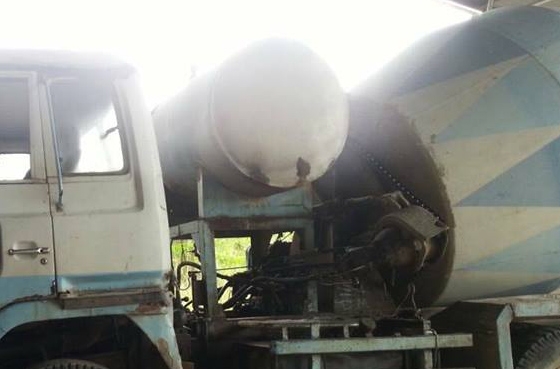 10ล้อ2เพลา HINO ZM 260HP รถโม่ปูน โม่โซ่6คิว **ขาย รถบรรทุกโม่ปูน 10ล้อ HINO ZM-260แรง 2เพลา โม่โซ่6คิว สภาพเดิม โม่ใช้งานปกติ พร้อมใช้งาน HINO ZM303 EK100-260แรง เครื่องเดิม เกียร์เดิม เครื่อง ดี แน่น แรงดีครับ เกียร์ดี ไม่หลุด ช่วง