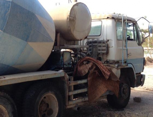 10ล้อ2เพลา HINO ZM 260HP รถโม่ปูน โม่โซ่6คิว **ขาย รถบรรทุกโม่ปูน 10ล้อ HINO ZM-260แรง 2เพลา โม่โซ่6คิว สภาพเดิม โม่ใช้งานปกติ พร้อมใช้งาน HINO ZM303 EK100-260แรง เครื่องเดิม เกียร์เดิม เครื่อง ดี แน่น แรงดีครับ เกียร์ดี ไม่หลุด ช่วง