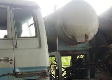 10ล้อ2เพลา HINO ZM 260HP รถโม่ปูน โม่โซ่6คิว **ขาย รถบรรทุกโม่ปูน 10ล้อ HINO ZM-260แรง 2เพลา โม่โซ่6คิว สภาพเดิม โม่ใช้งานปกติ พร้อมใช้งาน HINO ZM303 EK100-260แรง เครื่องเดิม เกียร์เดิม เครื่อง ดี แน่น แรงดีครับ เกียร์ดี ไม่หลุด ช่วง