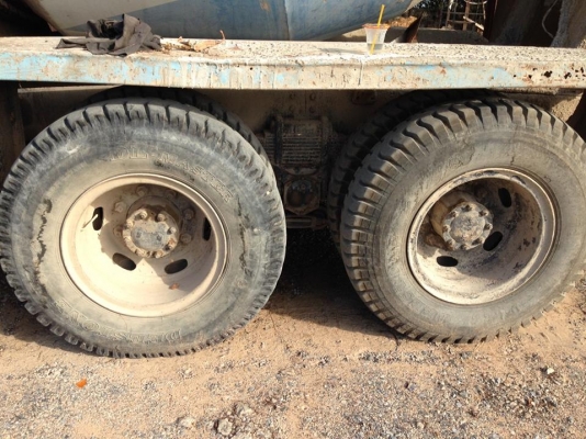 10ล้อ2เพลา HINO ZM 260HP รถโม่ปูน โม่โซ่6คิว **ขาย รถบรรทุกโม่ปูน 10ล้อ HINO ZM-260แรง 2เพลา โม่โซ่6คิว สภาพเดิม โม่ใช้งานปกติ พร้อมใช้งาน HINO ZM303 EK100-260แรง เครื่องเดิม เกียร์เดิม เครื่อง ดี แน่น แรงดีครับ เกียร์ดี ไม่หลุด ช่วง