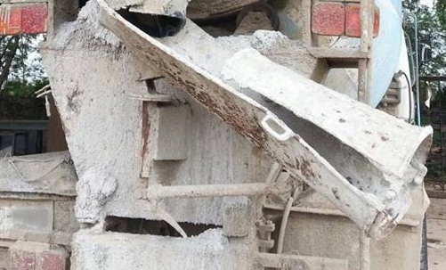 10ล้อ2เพลา HINO ZM 260HP รถโม่ปูน โม่โซ่6คิว **ขาย รถบรรทุกโม่ปูน 10ล้อ HINO ZM-260แรง 2เพลา โม่โซ่6คิว สภาพเดิม โม่ใช้งานปกติ พร้อมใช้งาน HINO ZM303 EK100-260แรง เครื่องเดิม เกียร์เดิม เครื่อง ดี แน่น แรงดีครับ เกียร์ดี ไม่หลุด ช่วง