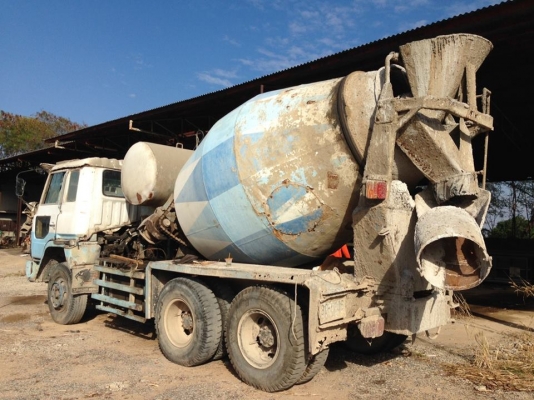 10ล้อ2เพลา HINO ZM 260HP รถโม่ปูน โม่โซ่6คิว **ขาย รถบรรทุกโม่ปูน 10ล้อ HINO ZM-260แรง 2เพลา โม่โซ่6คิว สภาพเดิม โม่ใช้งานปกติ พร้อมใช้งาน HINO ZM303 EK100-260แรง เครื่องเดิม เกียร์เดิม เครื่อง ดี แน่น แรงดีครับ เกียร์ดี ไม่หลุด ช่วง