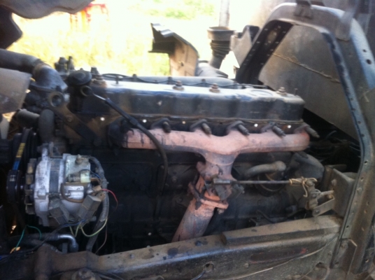 สิบล้อราคาประหยัดขึ้นรถเกี่ยวแมคโคเครื่อง175แรงทิฟฟี่เพาเวอร์ 450000