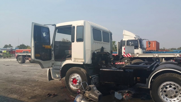 ขายหัวลาก320แรงเครื่องP11Cเบรคแห้ง2เพลา530,000บาท