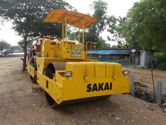 ขายรถบดเบรคดาวน์ SAKAI 10 ตันสั่นสะเทือน เอกสารเล่มทะเบียน ราคา 1250000