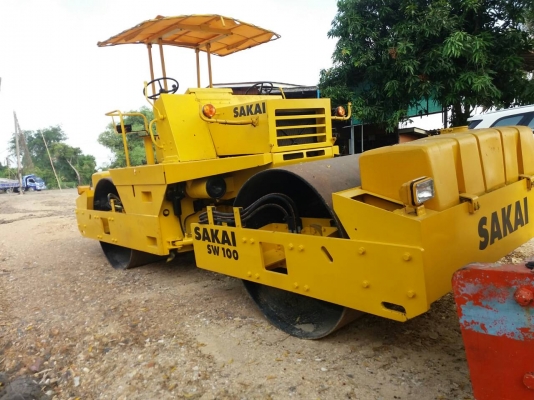 ขายรถบดเบรคดาวน์ SAKAI 10 ตันสั่นสะเทือน เอกสารเล่มทะเบียน ราคา 1250000