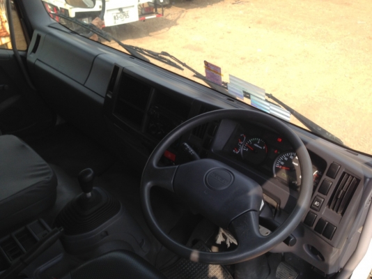 ขาย6ล้อตู้แห้ง10บาน/ยี่ห้อISUZU/รุ่นFTR/240แรงม้า/ปี56