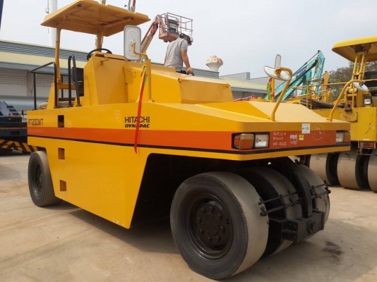 Hitachi (Dynapac) RT200WT