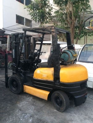 ขายรถยกโฟร์คลิฟท์ยี่ห้อ TOYOTA 6FG-25 ขายรถยกโฟร์คลิฟท์ยี่ห้อ TOYOTA 6FG-25