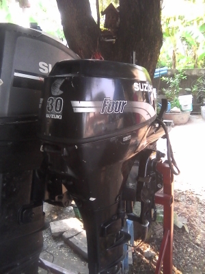 เครื่องเรือ susuki 30 four