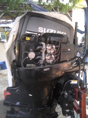 เครื่องเรือ susuki 30 four