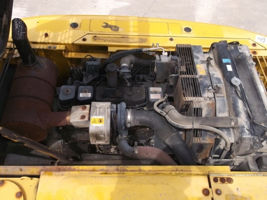 เก่านอก KOMATRU PC200-7