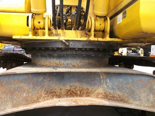 เก่านอก KOMATRU PC200-7