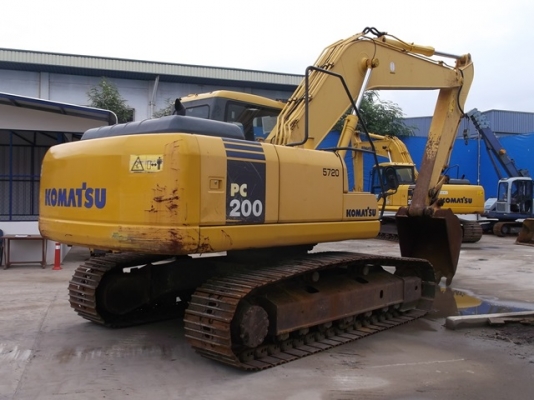 เก่านอก KOMATRU PC200-7