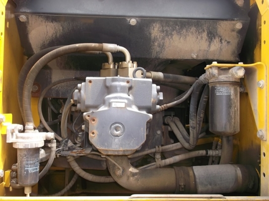 เก่านอก KOMATRU PC200-7