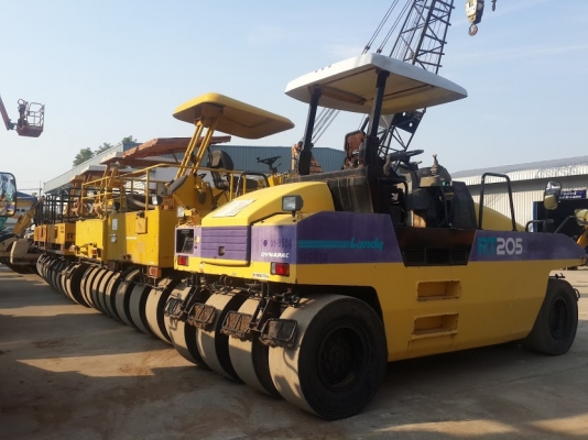 สต๊อครถบดในโกดังค่ะ ใครสนใจรถบดล้อยาง รถบดสั่นสะเทือน รถบดเบรคดาว ติดต่อ ใหม่ 061-4194022 ค่ะ