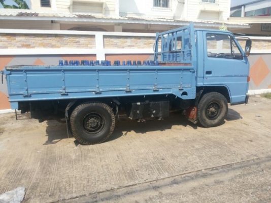 ISUZU NKR รถห้าง คัสซี NKR 55 EU1 M เกียร์สั้น 88 แรง 2800 cc เพลาลอย ไม่ติดเวลา ISUZU NKR รถห้าง คัสซี NKR 55 EU1 M เกียร์สั้น 88 แรง 2800 cc เพลาลอย ไม่ติดเวลา