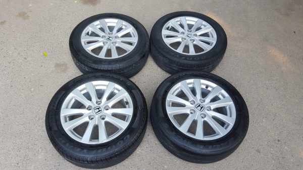 ขายล้อแม็ก CIVIC FB ขอบ16 4 วง ราคา 4,000 บาท ขายล้อแม็ก CIVIC FB ขอบ16 4 วง ราคา 4,000 บาท