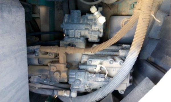 เก่านอก!! สวยกริ๊บ KOBELCO SK135SR-1ES