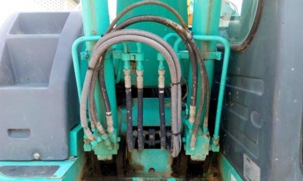เก่านอก!! สวยกริ๊บ KOBELCO SK135SR-1ES
