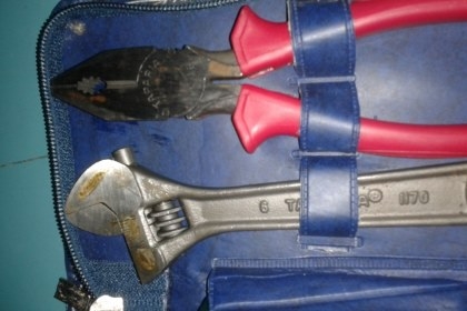 ขายชุดเครื่องมือช่างพร้อมกระเป๋าใส่ TAPARIA MADE IN INDIA. ขายชุดเครื่องมือช่างพร้อมกระเป๋าใส่ TAPARIA MADE IN INDIA.