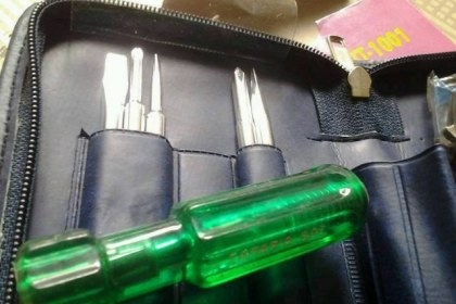 ขายชุดเครื่องมือช่างพร้อมกระเป๋าใส่ TAPARIA MADE IN INDIA. ขายชุดเครื่องมือช่างพร้อมกระเป๋าใส่ TAPARIA MADE IN INDIA.