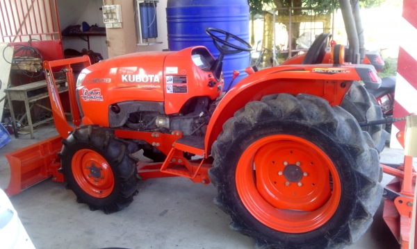 คูโบต้า  รุ่น: L3608SP  kubota 1,880 ชั่วโมง
