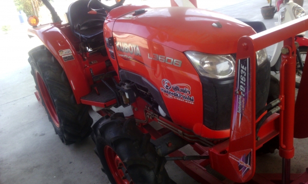 คูโบต้า  รุ่น: L3608SP  kubota 1,880 ชั่วโมง