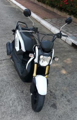 ขาย Zoomer X สีขาว จดทะเบียน สิงหาคม 2556