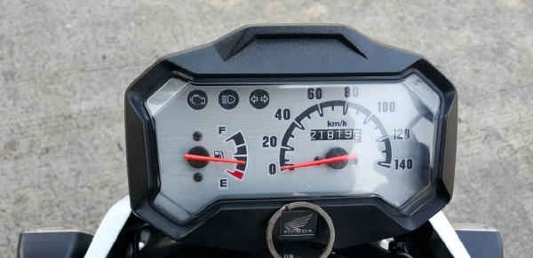 ขาย Zoomer X สีขาว จดทะเบียน สิงหาคม 2556