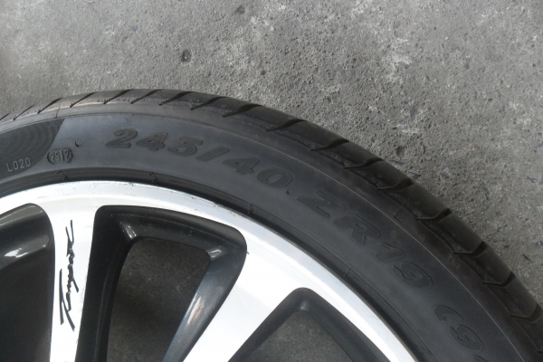 ล้อแม็ก19นิ้ว5รู114 พร้อมยาง สวยๆ 4 ล้อ ราคา 9900 บาท