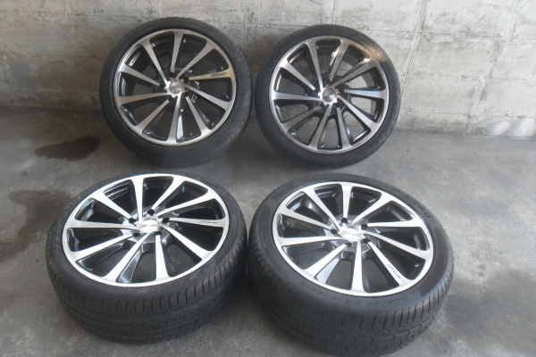 ล้อแม็ก19นิ้ว5รู114 พร้อมยาง สวยๆ 4 ล้อ ราคา 9900 บาท