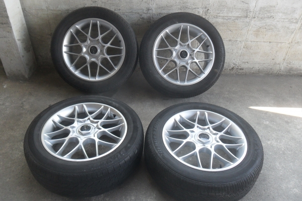ล้อแม็ก17นิ้ว5รู100 พร้อมยาง สวยๆ 4 ล้อ ราคา 7900 บาท