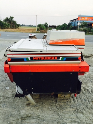 รถเกี่ยวข้าว MITSUBISHI ML11 เก่านอกสภาพสวย รถเกี่ยวข้าว MITSUBISHI ML11 เก่านอกสภาพสวย