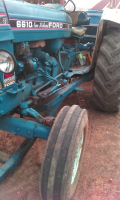 ขายรถไถฟอร์ด 5500 รุ่น 77 รถใช้งานอยู่ปกติ พร้อมดันหน้า และหาง 3