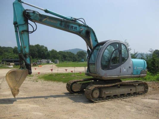 รุ่นยอดนิยม KOBELCO SK120 เก่านอก100\%