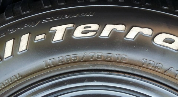 มีของมาขาย กะทะ TCPY + BF  265/75/16 ดอกเต็มๆ ราคาโดนๆ