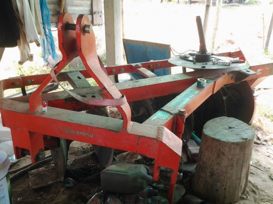 ขายตามสภาพพาน6ใบ26ตราช้างติดมารถไถ70แรง